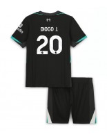 Otroške Nogometnih dresov Liverpool Diogo Jota #20 Gostujoči 2024-25 Kratki rokavi (+ hlače)